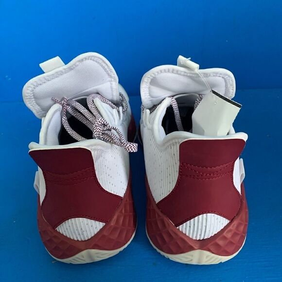 adidas Coll3ctiv3 2020 Low Basketball Shoe 12.5 White/Silver Metallic main image 5